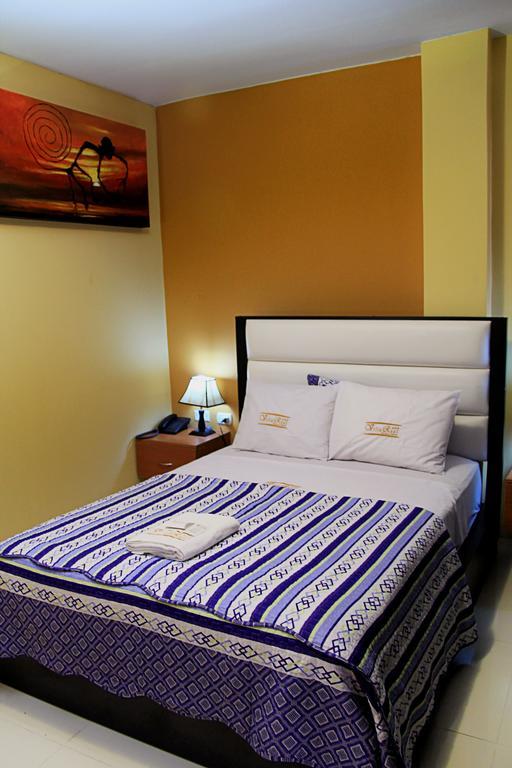 Villa Real Hotel & Suites 齐克拉约 客房 照片