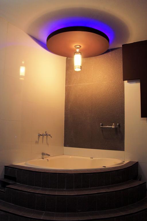 Villa Real Hotel & Suites 齐克拉约 客房 照片