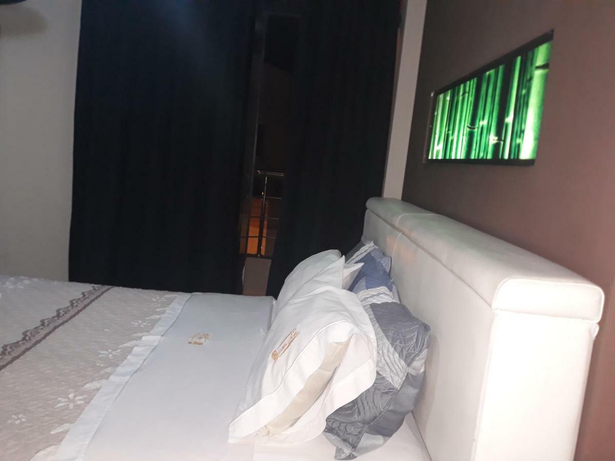 Villa Real Hotel & Suites 齐克拉约 外观 照片